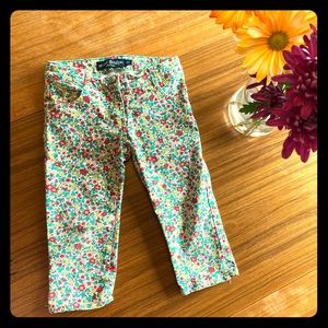 Adorable Girl’s Capris 🌸🌼🌺